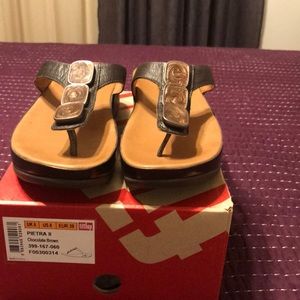 Pietra II Chocolate Brown Fitflop